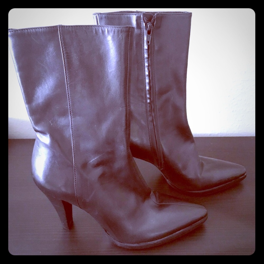 NWT! Antonio Melani boots